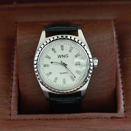 男表防水手表男士商务休闲夜光男潮流大表盘石英日历精钢机械腕表