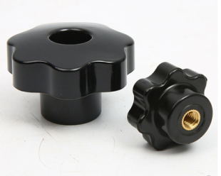 ͨ��÷���ֱ���ĸ���������ΰ����zľ�ֱ����׹���zľ�֔Q��ĸ