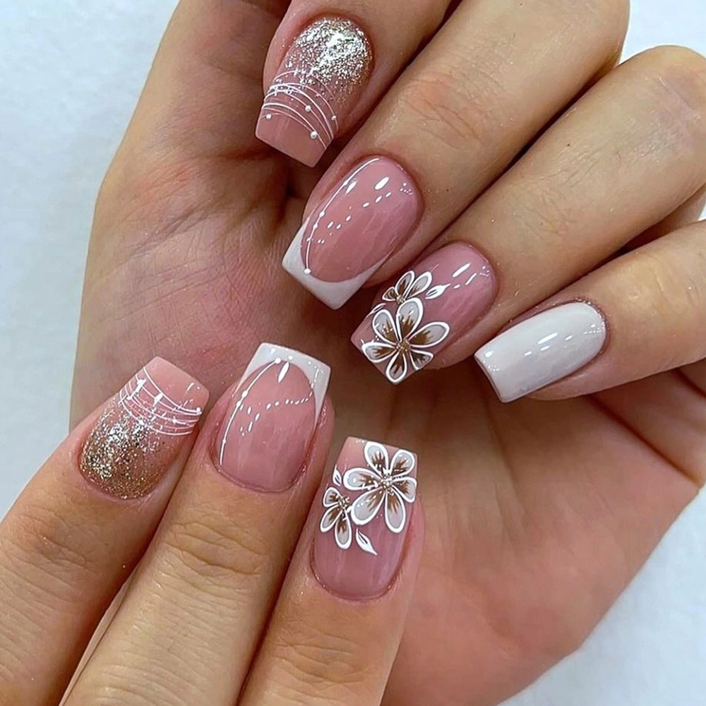 Juego de 24 piezas de uñas postizas largas blancas de gran venta, delicadas pegatinas florales para uñas, uñas postizas largas y brillantes.