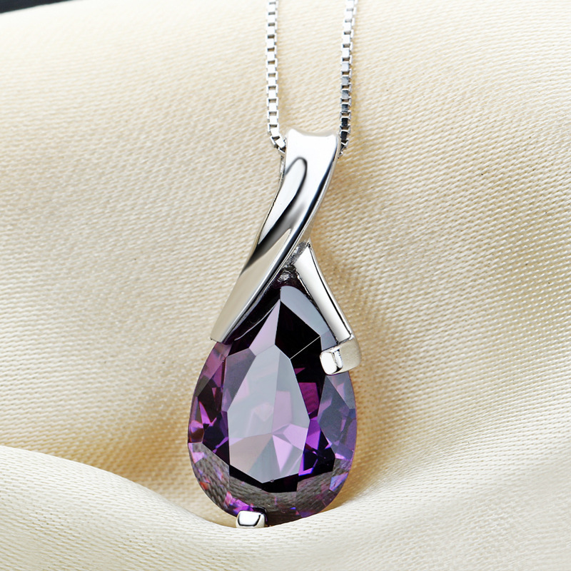 Purple diamond single pendant [without chain]