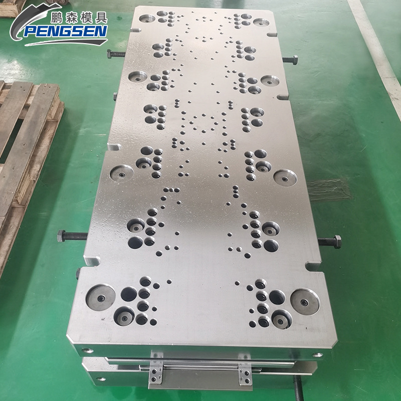 厂家批发电机铁芯级进模具金属冲裁模拉伸模具新能源汽车冲压模具