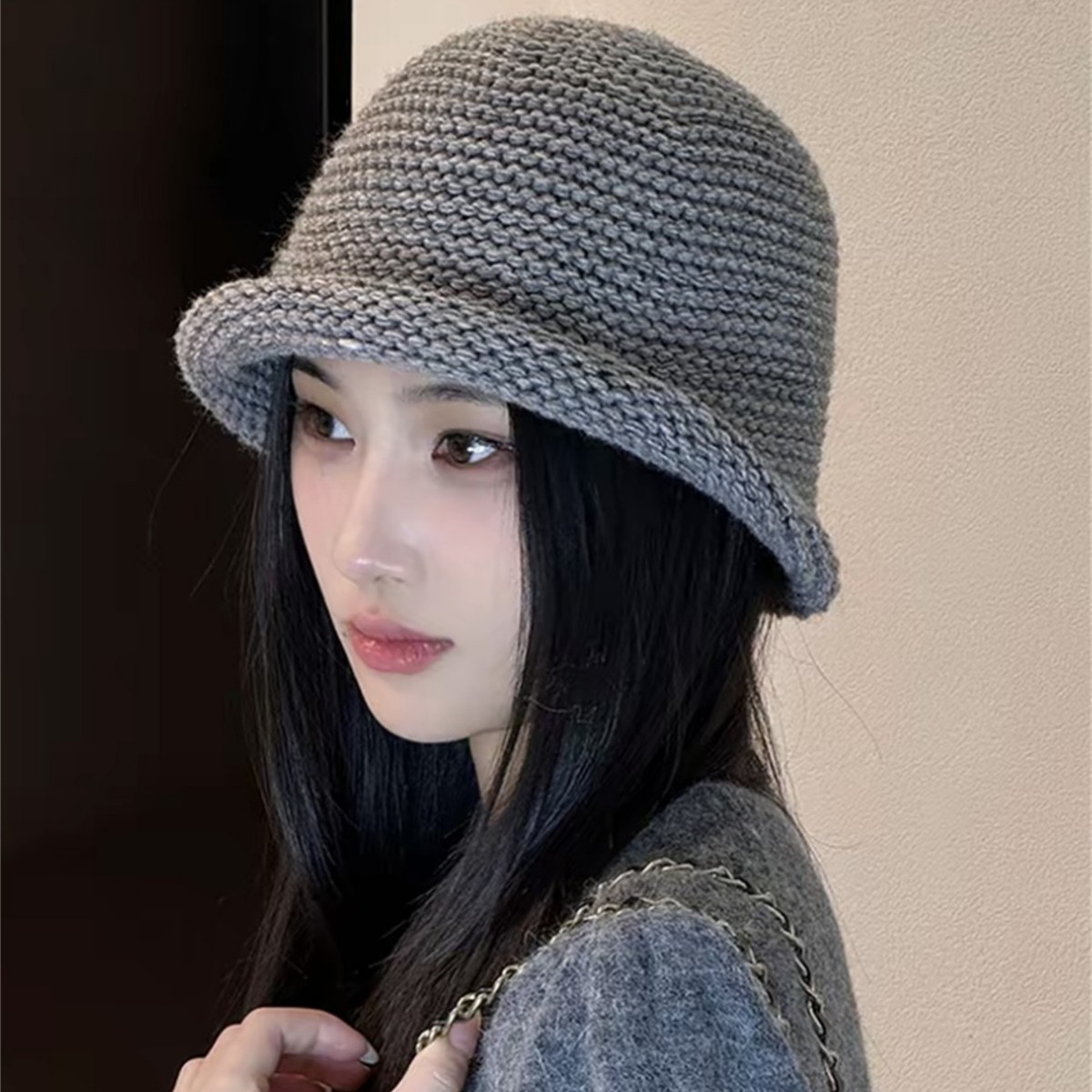 韩版百搭显脸小针织渔夫帽女卷边不规则前长后短盆帽秋冬新款时尚