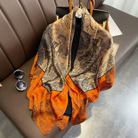 丝巾;围巾;披肩