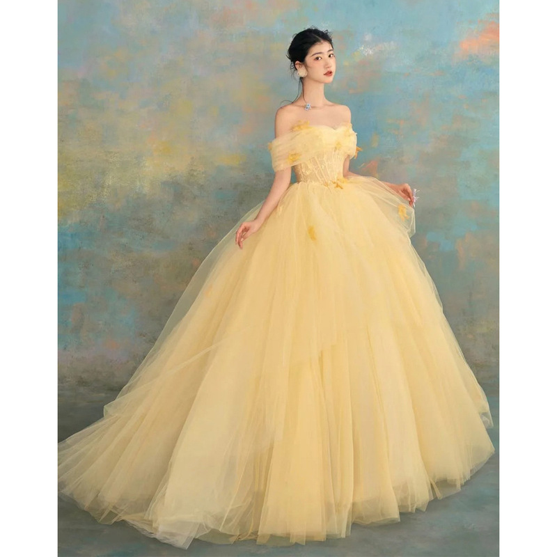 Photo Studio's New One-Shoulder Oil Painting Wedding Photo Retro Dress Photo Fairy Tale Palace Elegant Theme Photo Princess Dress
