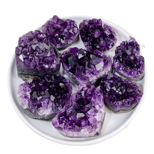 Source manufacturer natural amethyst crystal cluster love ornaments raw stone ore specimen heart-shaped home decoration wholesale