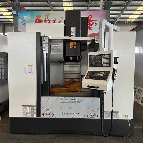 VMC640立式加工中心小型数控机床三轴精密线轨高刚性主轴