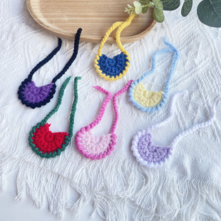 Wholesale handmade crocheted puppy mini bib accessories lace doll saliva towel accessories crochet flower