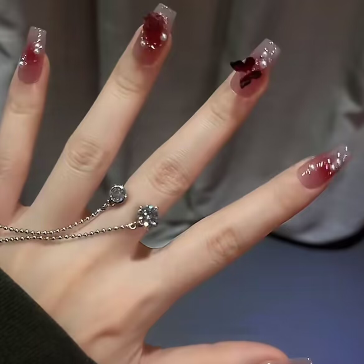 10 piezas de taladro de uñas hechas a mano, uñas medianas y largas, color rojo vino, sensación blanca de alto nivel, parche de uñas hechas a mano, uñas falsas