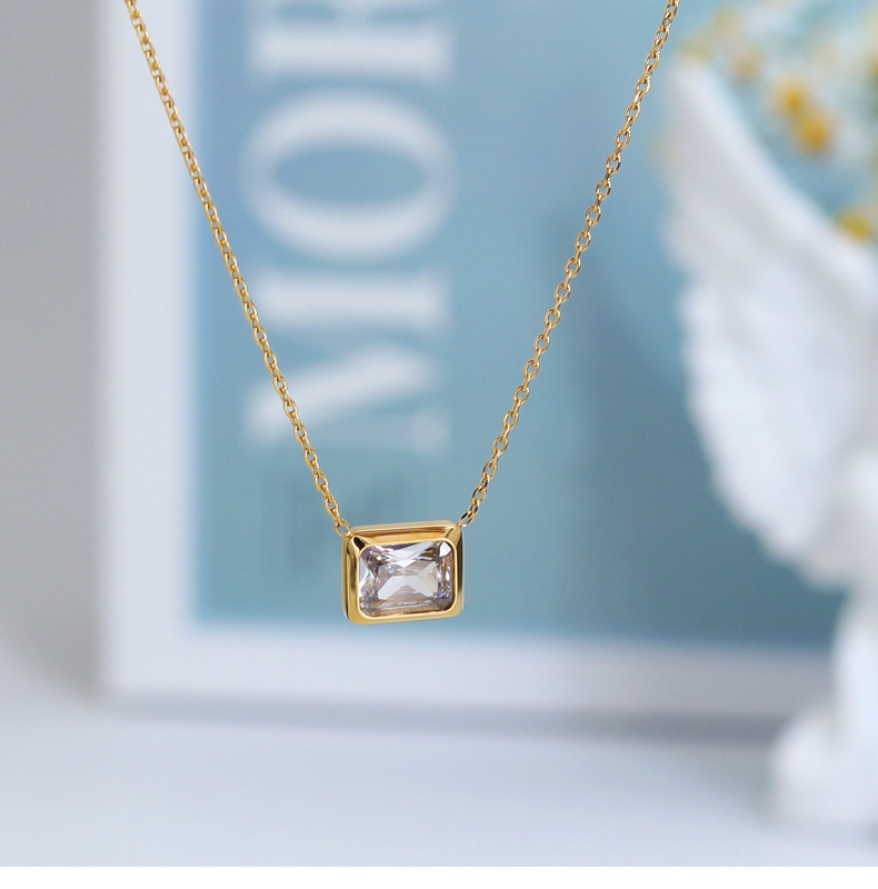 French Style Geometric Titanium Steel Zircon Pendant Necklace 1 Piece