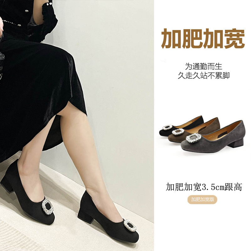 338-P9 Wide Fat Feet French Style Thick Heel Low Heel Rhinestone Square Toe Flats Women's Widened and Fat Large Size Women's Shoes