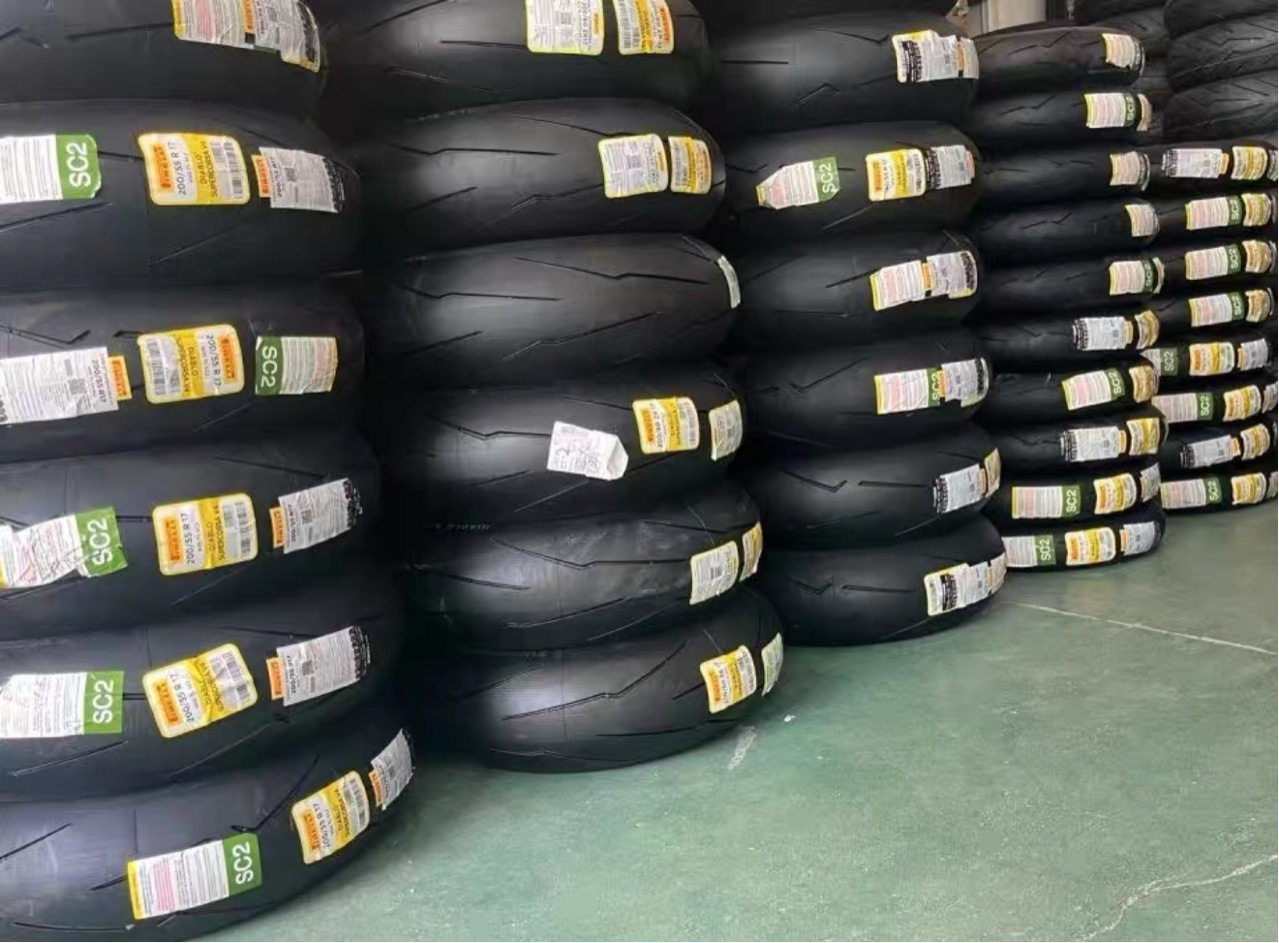 Pirelli V4 Motorcycle Tires 120/70R17 180/60R17 180/55R17 240/45R17
