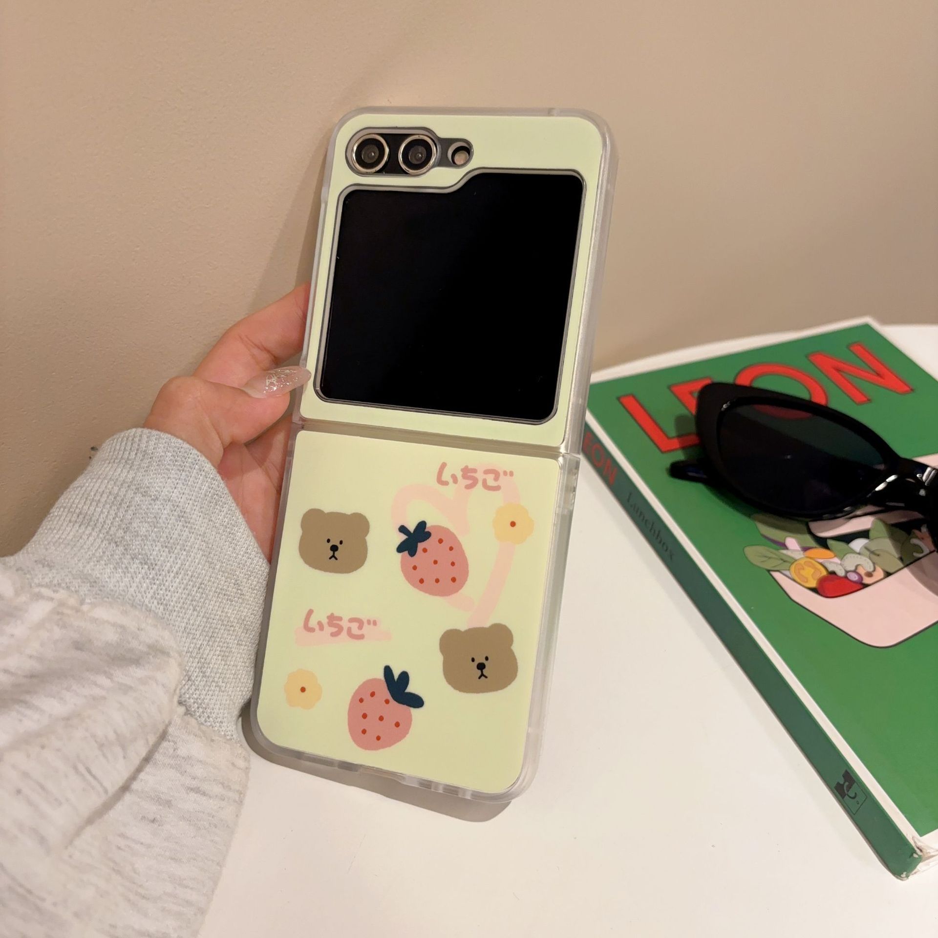 ins spring flower for Samsung zflip5 folding screen phone case GalaxyZFLIP3/4 protective case_voghion.com