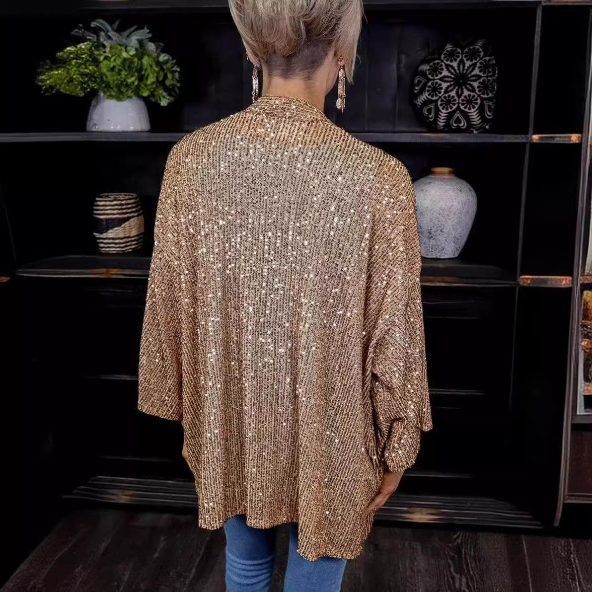 Venta directa desde sitios web independientes, estilo europeo y americano transfronterizo, nuevas blusas y chaquetas holgadas de lentejuelas para mujer, talla grande, otoño 2025.