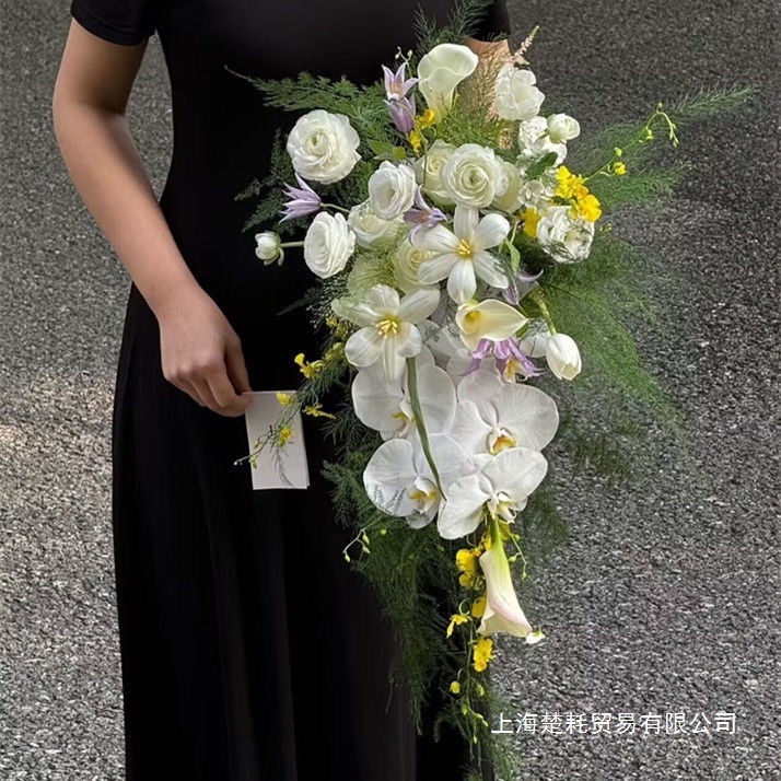 Nature style | 滝の花束 |   花嫁のウェディングドレスの写真撮影の小道具ホームカウンタートップフラワーアート|undefined