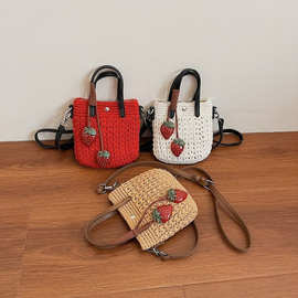 斜挎包女 2025 新款 热销小众设计感 通勤高级感百搭大容量单肩包