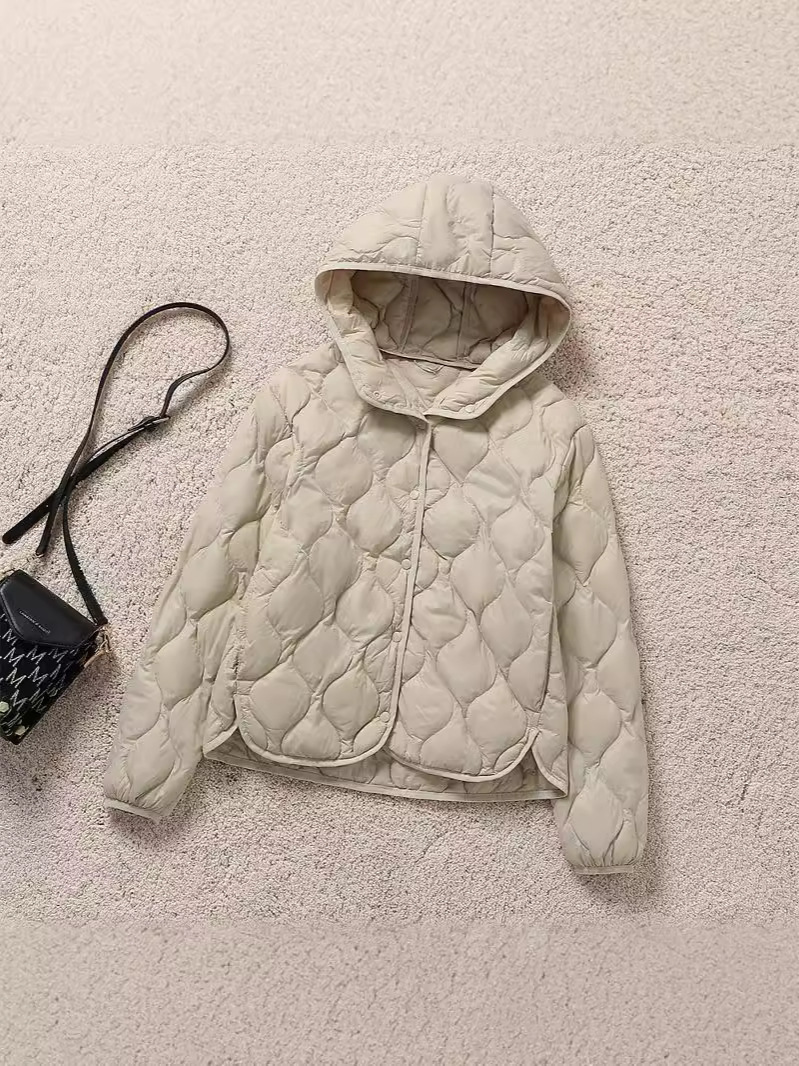 Nuevo cross-border ligero encapuchado otoño y invierno calabaza corta plumón chaqueta exterior mujer calentamiento suelto chaqueta clásica universal