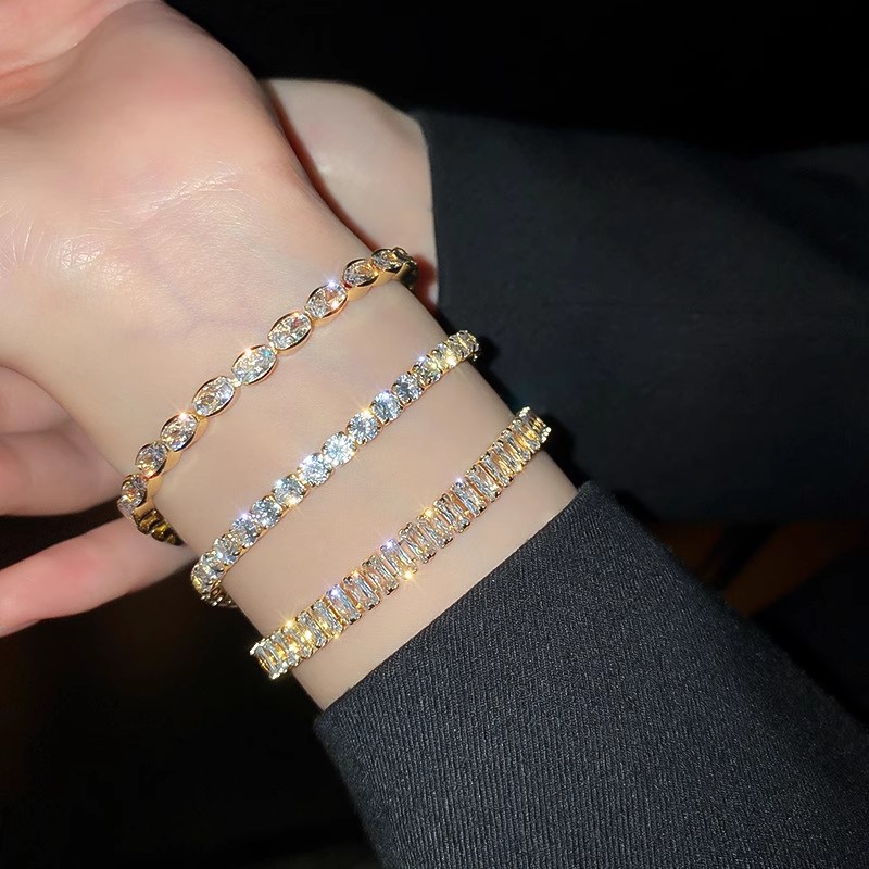 Geometric square brand small bracelet with zircon