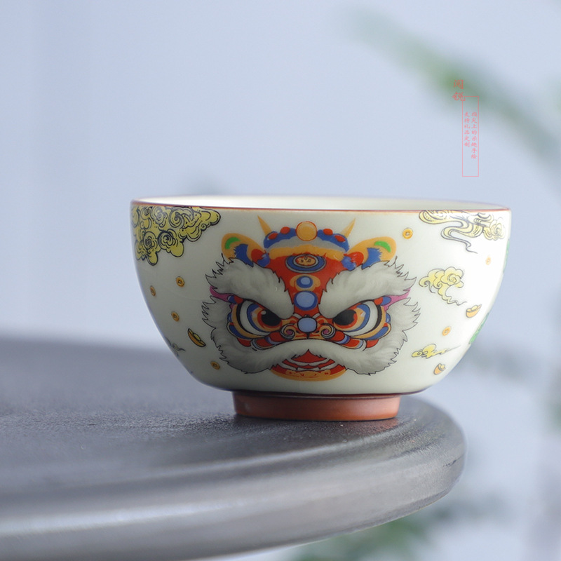 베이지 루 가마 푸얼 찻잔 사자