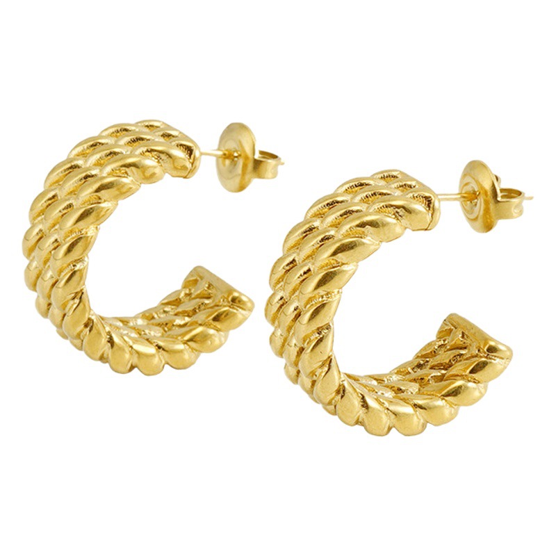 Acero inoxidable transfronterizo moda europea y americana giro personalizado en forma de C pendientes de titanio acero 18K oro Internet celebridad pendientes PIN para las mujeres