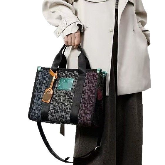 Bolso diagonal simple y versátil Bolso de cabeza de águila de moda Bolso de hombro estilo ins de estilo coreano portátil Bolso especial femenino de textura de moda