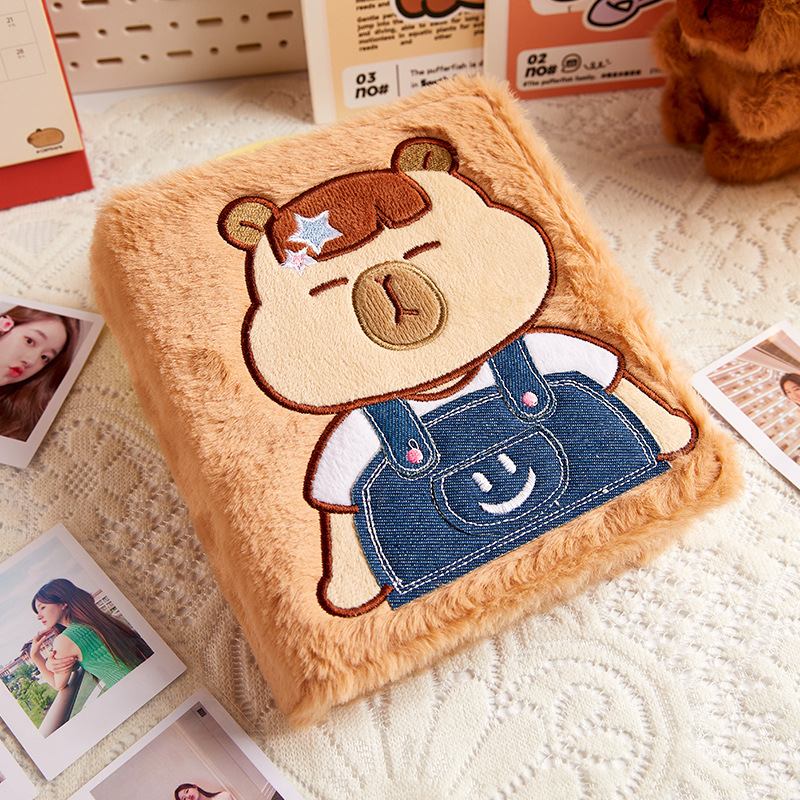 Capibala peluche álbum de tarjetas de chicas A5 página de 4 álbumes de fotos de Gong Ge amor tarjetas pequeñas persiguiendo libros de estrellas