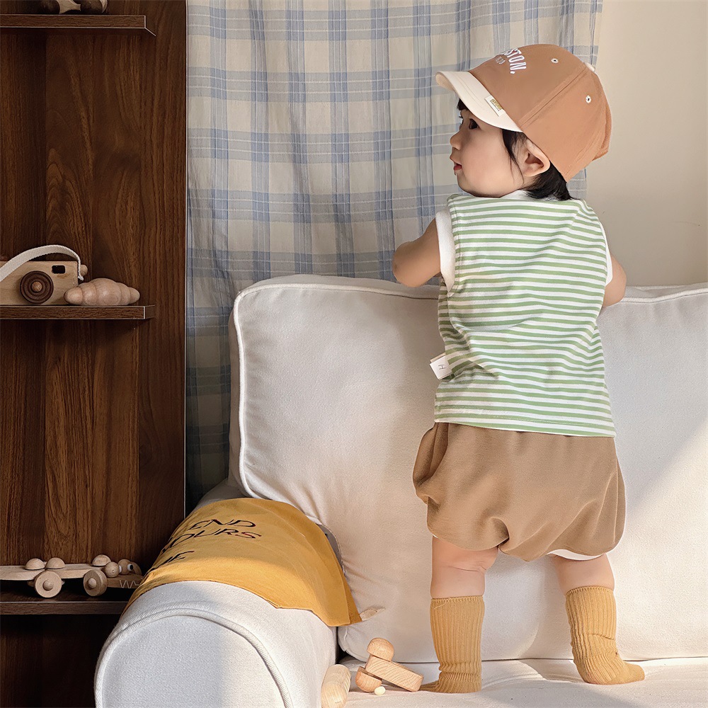 Baby Summer New Korean Boy Top sin mangas Pantalones cortos Traje de letras de bebé lindo a rayas