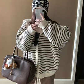 休闲温柔美式复古撞色条纹针织毛衣外套女秋季宽松慵懒软糯毛衣开