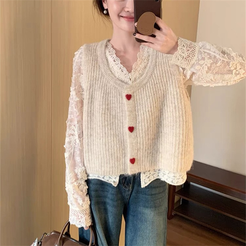 针织马甲爱心扣春秋新款高级感甜美风开衫女外穿背心百搭毛衣上衣|undefined