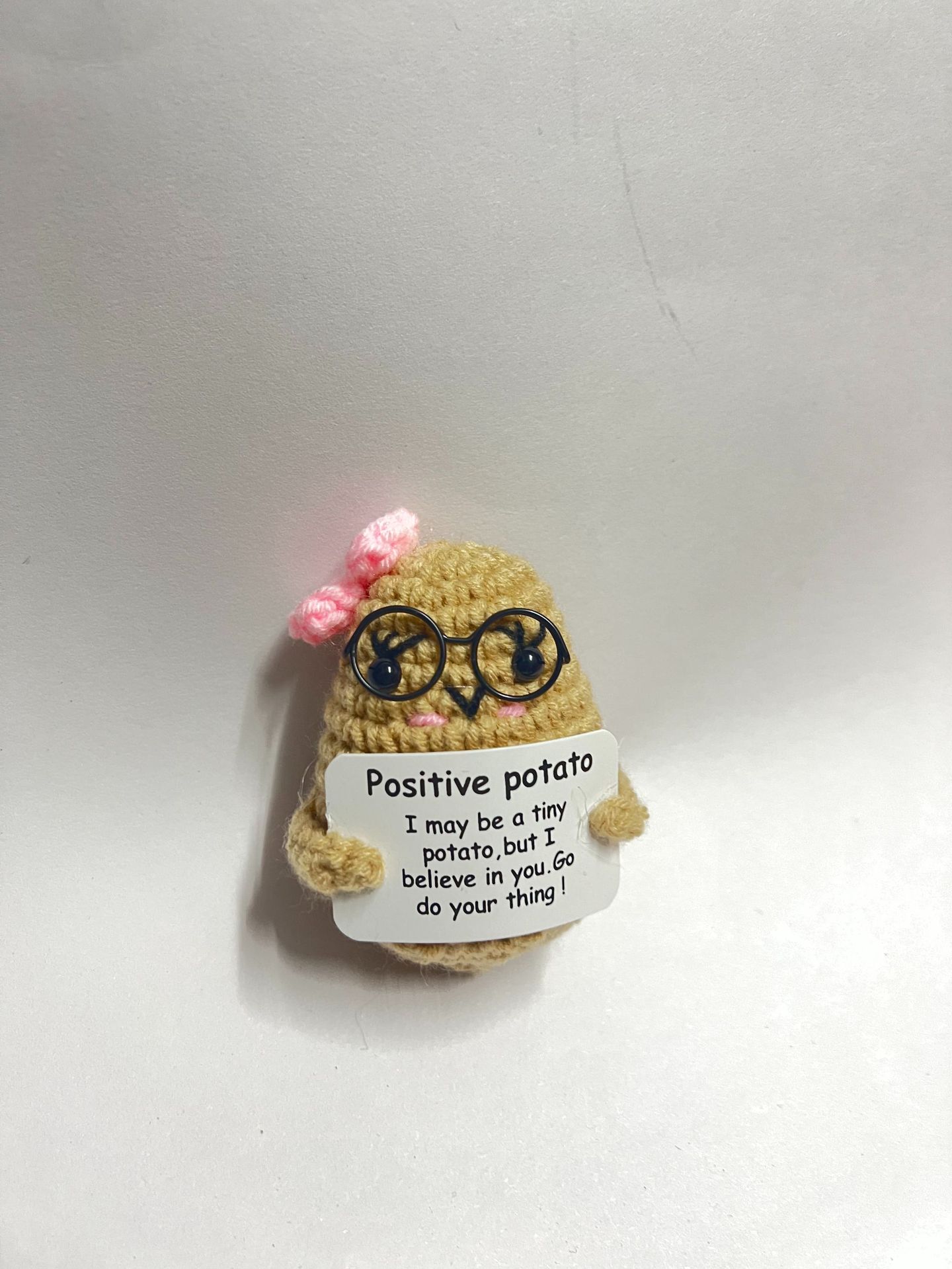 Amazon positivepotato hilado de lana tejida ganchillo patata divertida descompresión muñeca tejida a mano