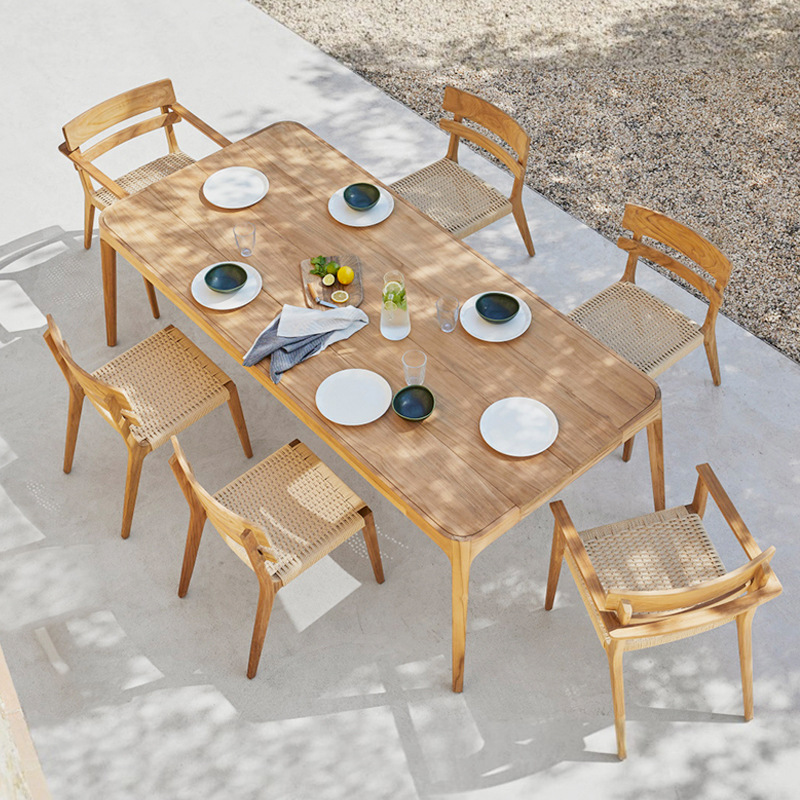 Mesas y sillas de madera maciza al aire libre Mesas y sillas de comedor de jardín al aire libre Mesas y sillas de madera de ratán de patio Mesas y sillas de teca de balcón Juego de tres piezas