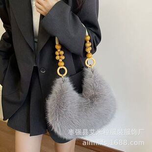 �ﶬ�¿�ľ���Ӻ���ë��������Ӱ��μ��Ů���ٴ�r��ͨ��б���