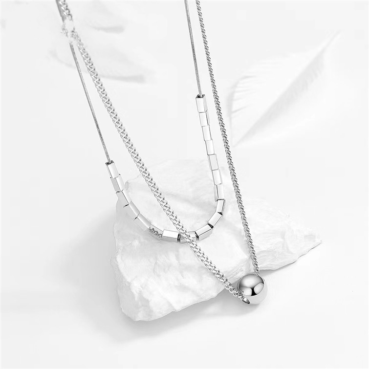 Women's high-end simple design accessories double-layer stacked titanium steel non-fading clavicle chain light luxury_voghion.com