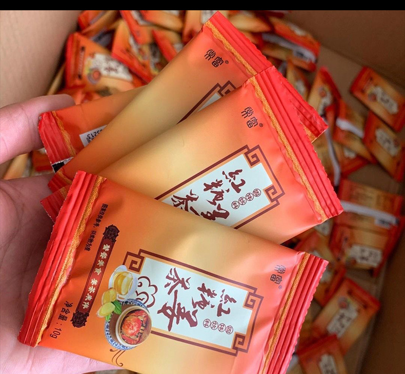 Brown Sugar Ginger Tea Instant Old Ginger Soup 10g Bag Crab Pairing Seasoning in use