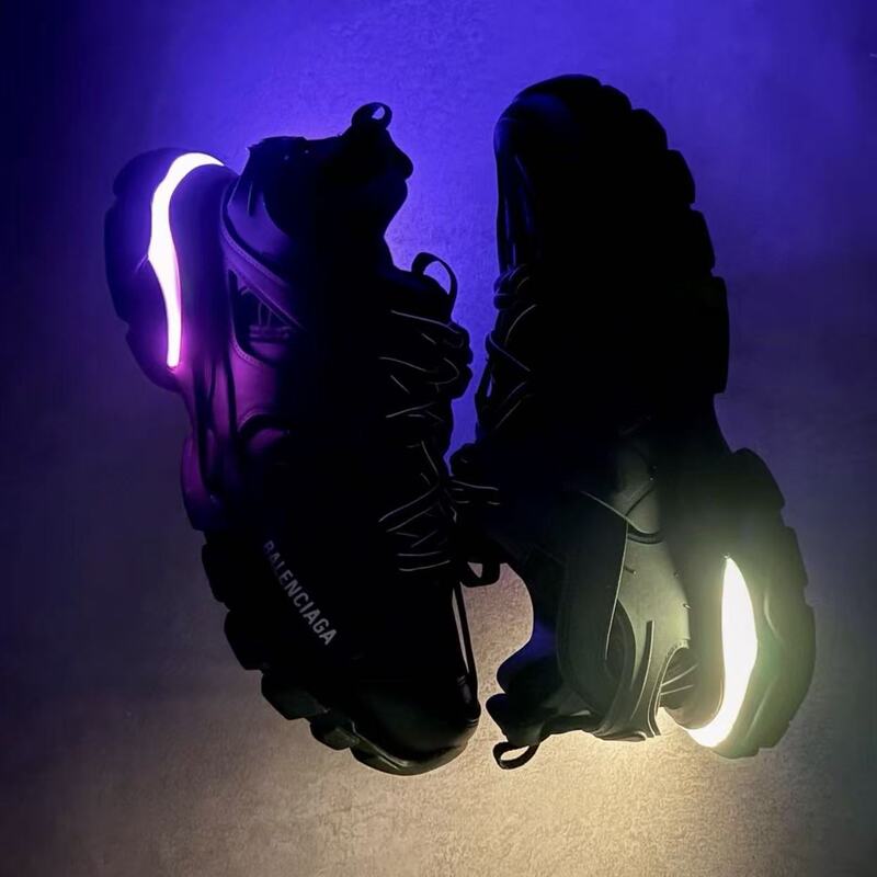 Original Foreign Trade Paris Third Generation 3.0 Dad Shoes with Lights, Unisex Thick-Soled Versatile Couple's Led Light Shoes Original Foreign Trade Paris Third Generation 3.0 Dad Shoes with Lights, Unisex Thick-Soled Versatile Couple's Led Light Shoes