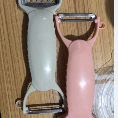 Engrosamiento de color nórdico multi-funcional de doble cabeza pelador de doble propósito pelador cepilladora rallador al por mayor