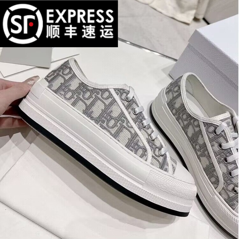 2026년 봄 D 브랜드 자수 캔버스화 캐주얼 레트로 레터링 다용도 두꺼운 밑창 운동화 여성 레트로 스타일