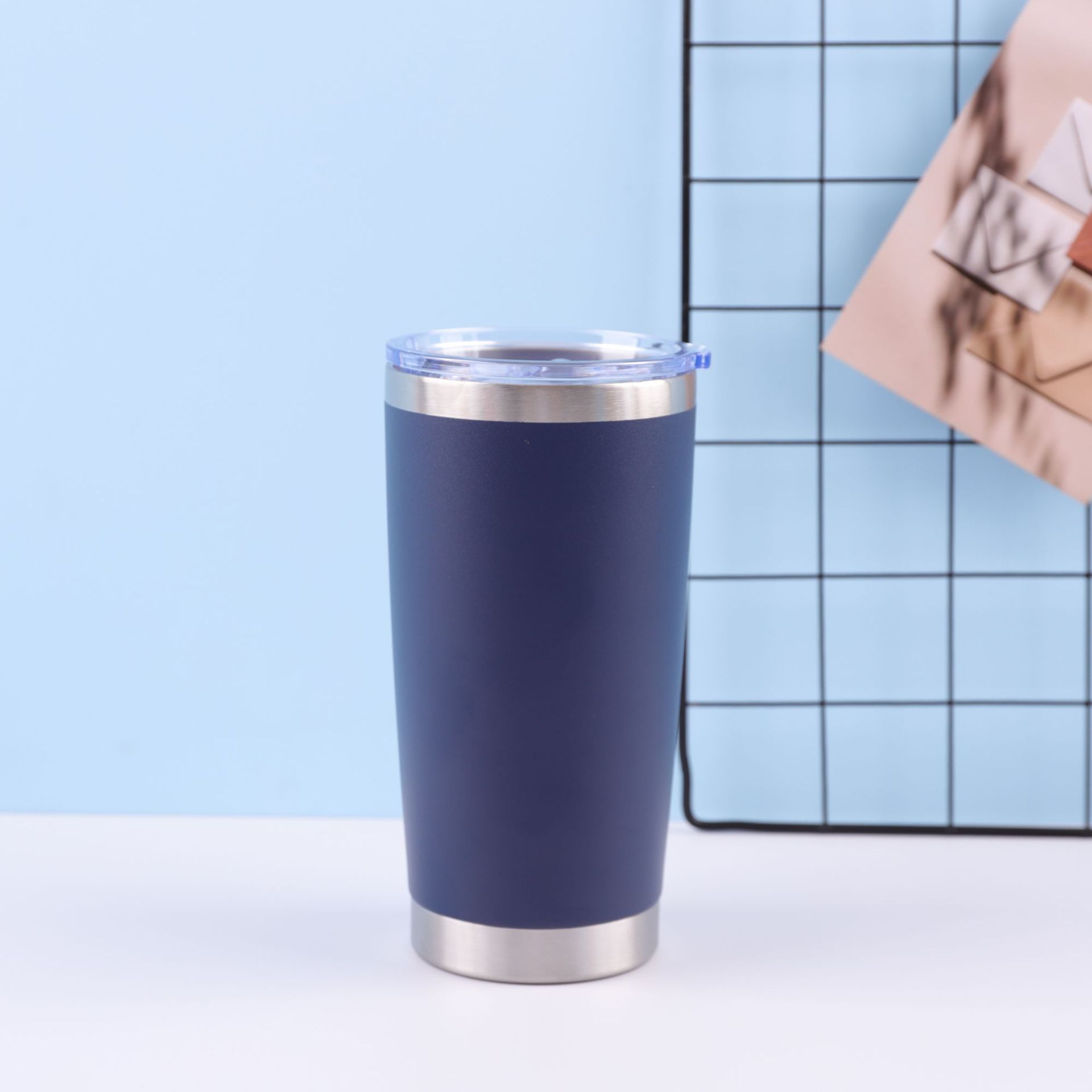 Transfronterizo caliente 20oz aerosol de plástico Taza de coche calentador de hielo de mantenimiento en frío Taza de coche 304 de vacío de acero inoxidable taza de vacío de doble capa