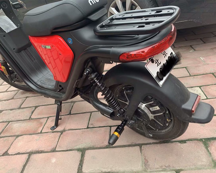 Motorcycle Modification Anti-Fall Rubber Crash Bars Universal Type for Off-Road Bikes, Street Bikes, Electric Bikes, and Scooters