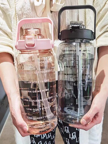 Large Capacity Water Cup for Men and Women with Straw Time Scale 2000ml Sports Internet Red Summer Water Bottle Plastic Water Bottle 
