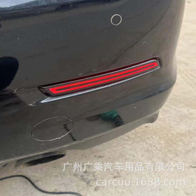 Aplicable a 12 - 15 Chevrolet Marriott luz trasera trasera modificada luz de freno LED brillante