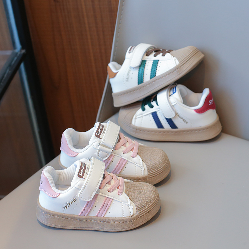 Zapatos infantiles zapatos deportivos para bebés de hombres y mujeres zapatos casuales con conchas antideslizantes suaves zapatos blancos pequeños zapatos