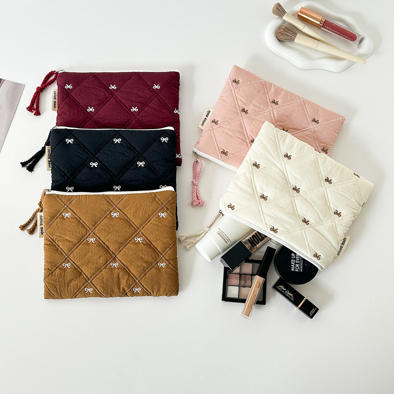 Quilted Embroidered Bow Makeup Bag, Portable Coin Purse, Stationery Bag, Large Capacity Multifunctional Pencil Case