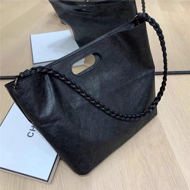 杜邦纸袋定 制2025黑色通勤横版斜挎包环保牛皮纸百搭电脑包手提