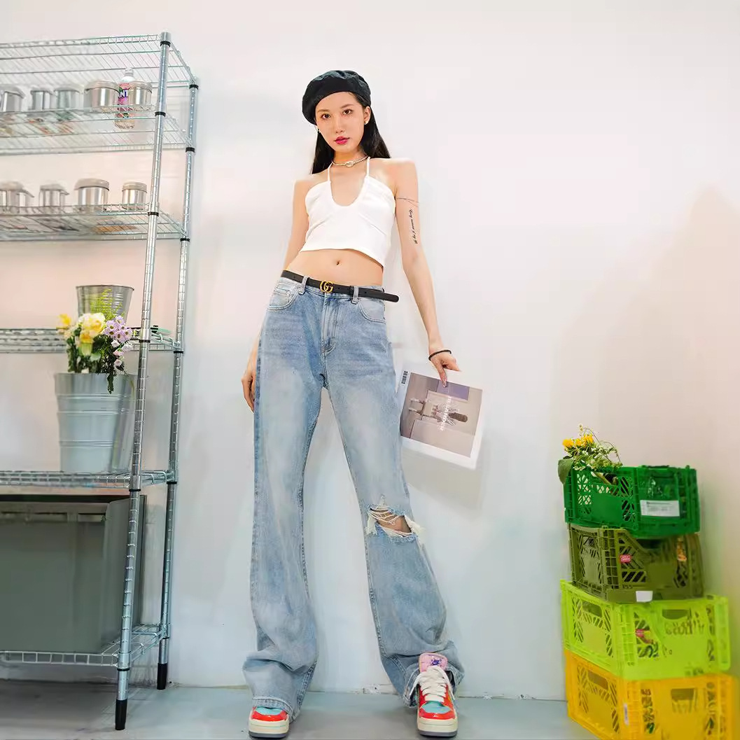 Fashionable long blue jeans