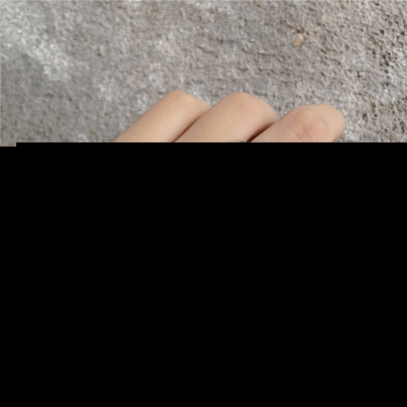 Simple silver round watch