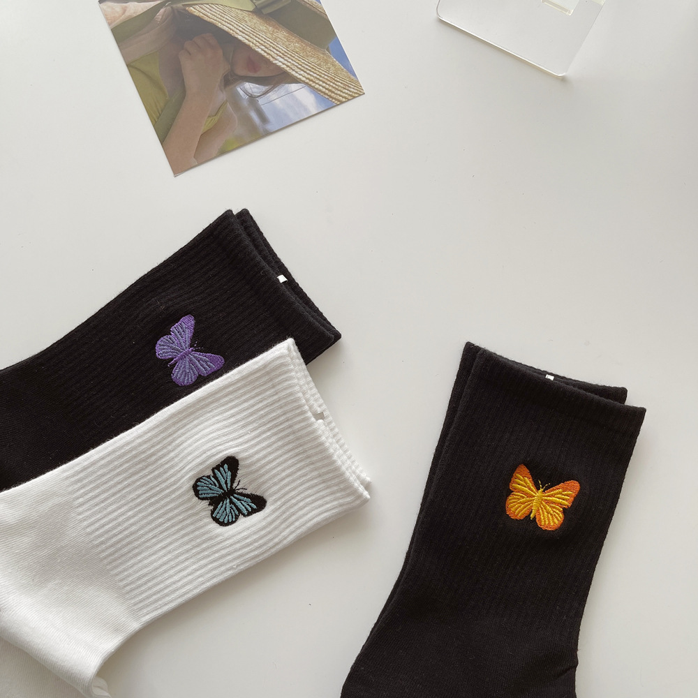 Butterfly Pattern Women's Casual Butterfly Cotton Crew Socks A Pair
