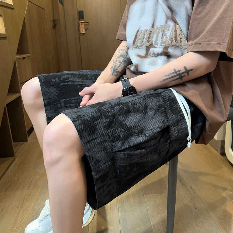 Pantalones cortos de trabajo de verano de moda masculinos, pantalones de diseño sueltos resistentes, bolsillo grande, pantalones casuales de cinco puntos transfronterizos