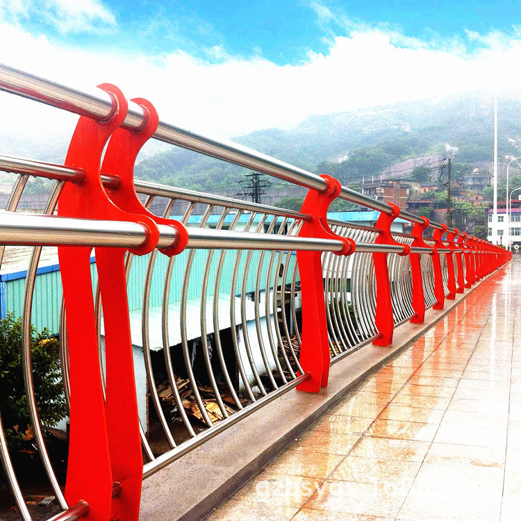 厂家工程道路景观桥梁护栏 安全隔离防护栏杆 市政河道护栏批发