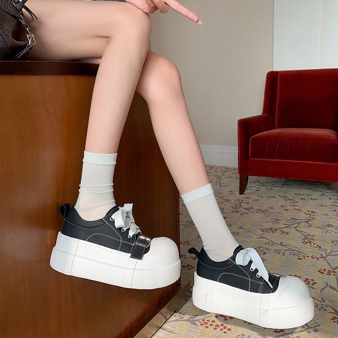 Giày sneaker nữ đế dày da thật phong cách platform khóa dây — màu đen, màu trắng
