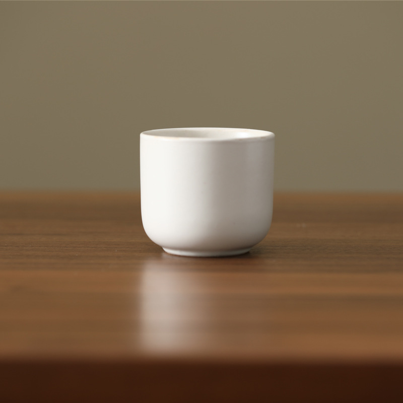 Tea Cup Master Cup Single Cup Jingdezhen Ceramic Tea Set Kung Fu Tea Tea Tea Tea Ceremony Personal Cup Special Matte Tea Tasting Tea Cup Master Cup Single Cup Jingdezhen Ceramic Tea Set Kung Fu Tea Tea Tea Tea Ceremony Personal Cup Special Matte Tea Tasting